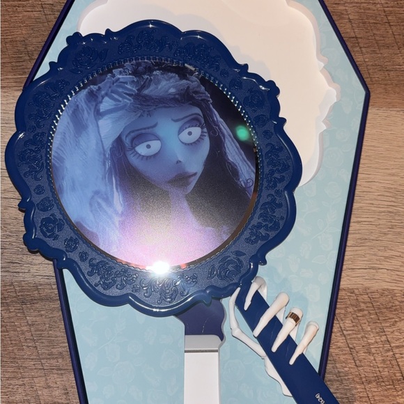 Tim Burton's Corpse Bride x Beauty Creations "Learn your vows" Handheld Mirror - Picture 3 of 4